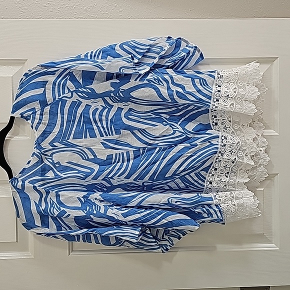 Unique Spectrum top - Picture 3 of 4